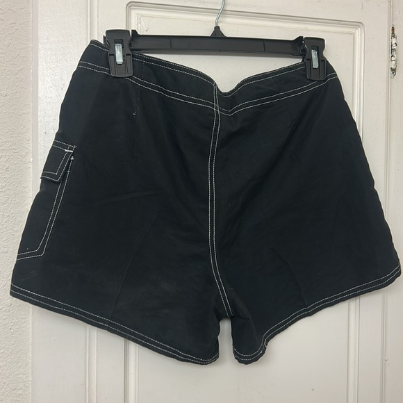 Black White Board shorts Vintage Y2K Nina Capri Size 8 Swim Shorts - Picture 5 of 5